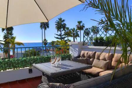 Apartamento En Primera Linea De Playa Nerja Exterior foto