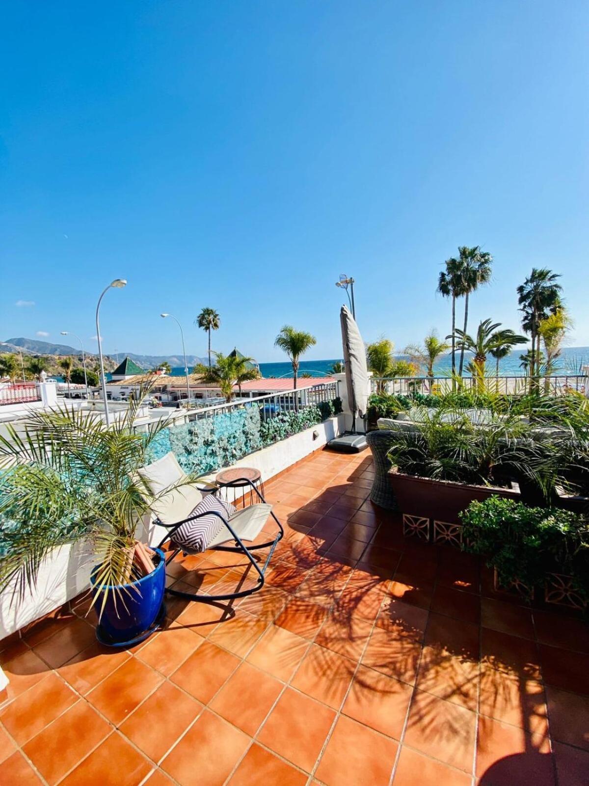 Apartamento En Primera Linea De Playa Nerja Exterior foto
